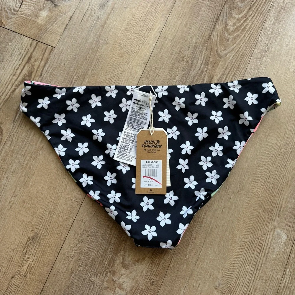 NWT Reversible Billabong Bikini Bottoms - Picture 2 of 3